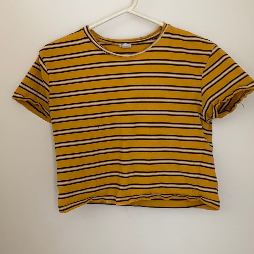 Yellow stripped crop top